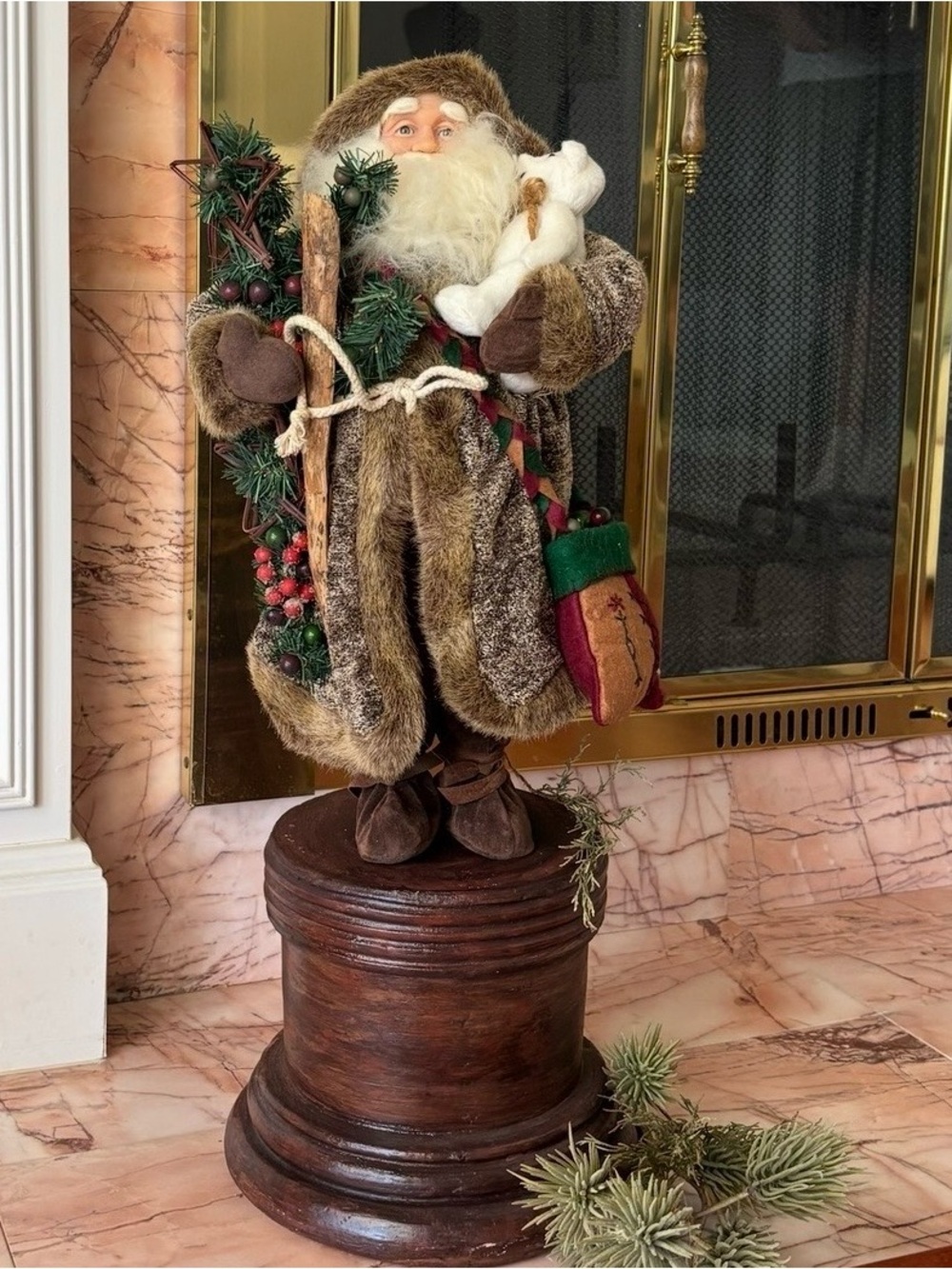 17" Rustic Old World Santa Claus Figurine Fur Coat Bear Staff Cabin Lodge NWT